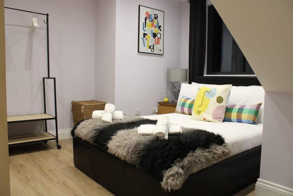 5 Star Apartment Londra Dış mekan fotoğraf
